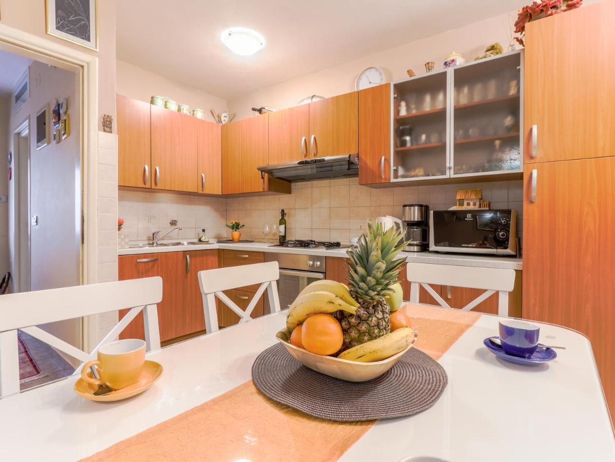 City Center 3 Bedroom Apartment Vrsar Eksteriør bilde