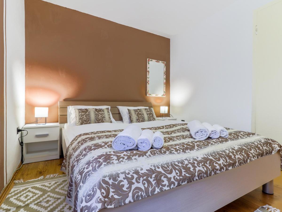 City Center 3 Bedroom Apartment Vrsar Eksteriør bilde