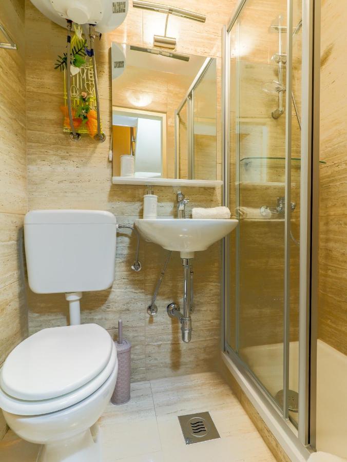 City Center 3 Bedroom Apartment Vrsar Eksteriør bilde