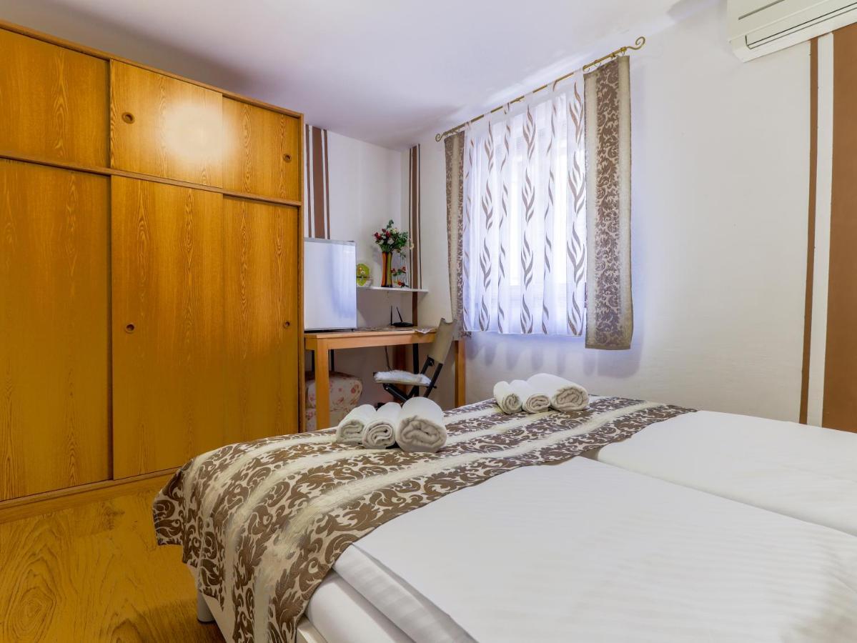 City Center 3 Bedroom Apartment Vrsar Eksteriør bilde